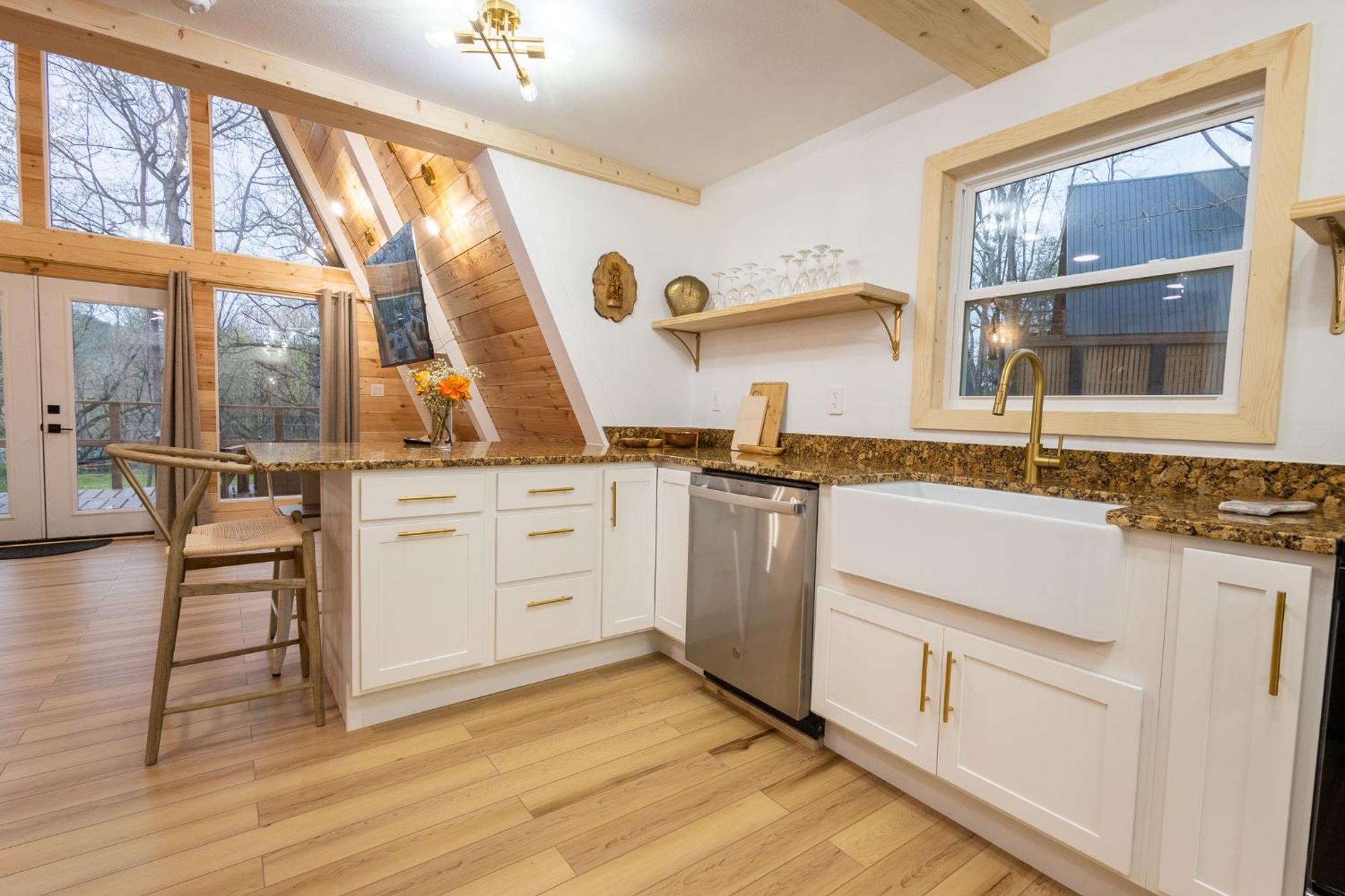 Valhalla Cabins Aframes With Hot Tubs & Sauna Cosby Екстер'єр фото
